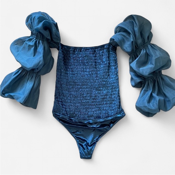 Free People Girls Just Wanna Velvet Off Shoulder Bodysuit in Overboard Medium - Picture 2 of 4